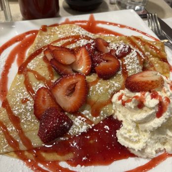 Mars Uptown - Straws and Stripes (crepe) - Diners Near Me - Toronto, Ontario