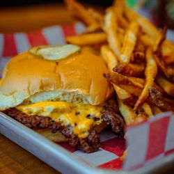 Sundaze Burgers