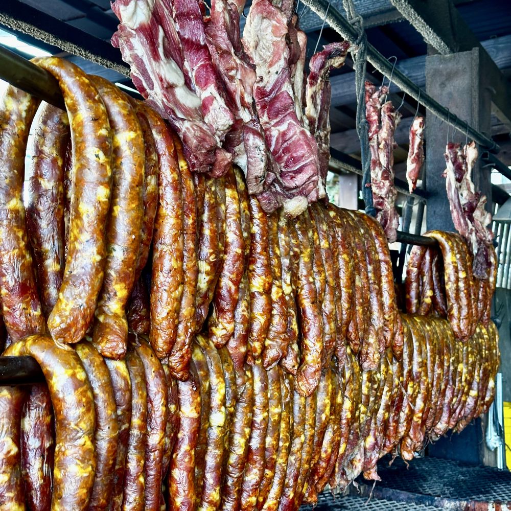 Rancho De Las Longanizas De Don Nando - Smokehouse Near Me - Naranjito, Puerto Rico