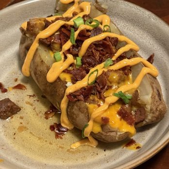 Springhouse Cafe - Asada Baked Potato - American Near Me - San Antonio, Texas