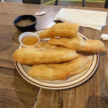 Amigo Cafe - Fry bread with honey - Mexican Near Me - Kayenta, Arizona