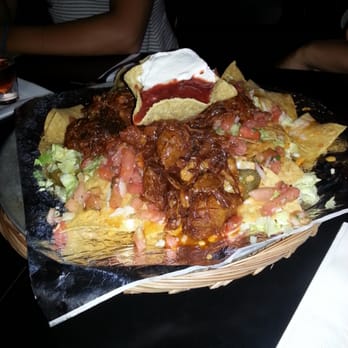 W Burger Bar - Pull pork nachos - Burgers Near Me - Toronto, Ontario W Burger Bar - Pull pork nachos - Burgers Near Me - Toronto, Ontario