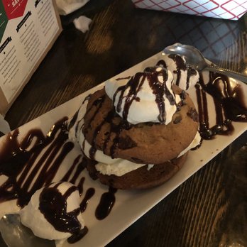 Fat Pete's BBQ - Dessert - Barbeque Near Me - Washington, DC, District of Columbia Fat Pete's BBQ - Dessert - Barbeque Near Me - Washington, DC, District of Columbia