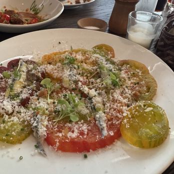 Hawks Public House - Heirloom tomato carpaccio - New American Near Me - Sacramento, California