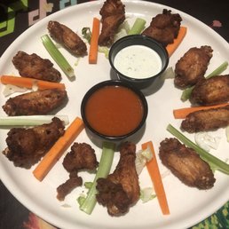 My order of a dozen wings, or should I say 11 wings and a crumb. So disappointing