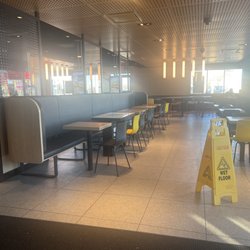 McDonald's - Lobby area