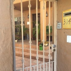 D' La Vid Spa - Gated entrance with call button