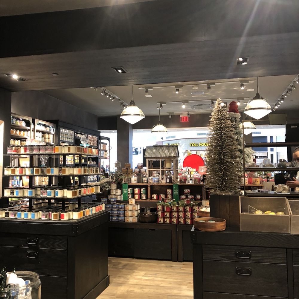 White Barn - Candle Stores Near Me - Sanford, Florida White Barn - Candle Stores Near Me - Sanford, Florida