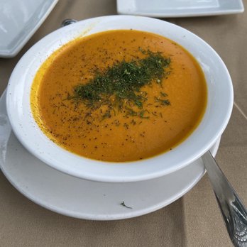 Robins Restaurant - Vegan Today 's Soup carrot curry. Great - New American Near Me - Cambria, California Robins Restaurant - Vegan Today 's Soup carrot curry. Great - New American Near Me - Cambria, California
