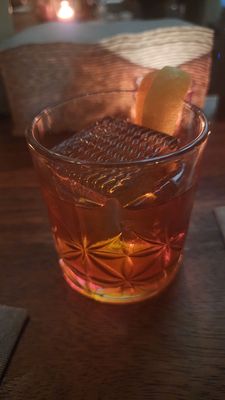 Juicy Cocktail Bar by null