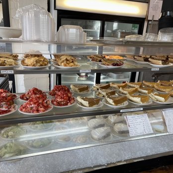 Matthews Cafeteria - Southern Near Me - Tucker, Georgia