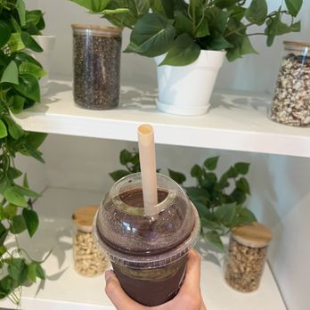 Oakberry Acai - IG: happyfoodieoc - Acai Bowls Near Me - Huntington Beach, California