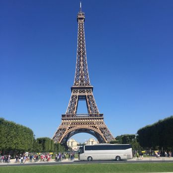 Eiffel Tower Terrace - Vacation Rentals Near Me - Paris, 75