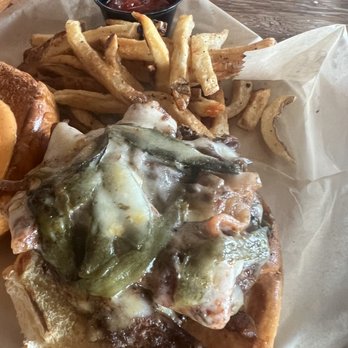 Bacon Bourbon And Beer - Farmhouse burger - American Near Me - Washington, Pennsylvania Bacon Bourbon And Beer - Farmhouse burger - American Near Me - Washington, Pennsylvania
