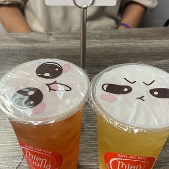 Thien Huong - Left: Peach green tea Right: Lychee green tea - Vietnamese Near Me - San Diego, California