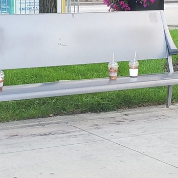 Nutella Cafe - Iced coffee was so bad other people left it on the side to melt - Desserts Near Me - Chicago, Illinois