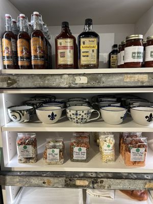 Stoneware & Co. by null