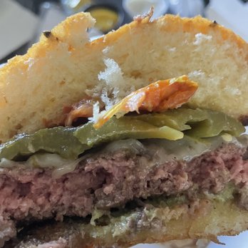Gordon Ramsay Burger Las Vegas - Hell's Kitchen burger - Burgers Near Me - Las Vegas, Nevada Gordon Ramsay Burger Las Vegas - Hell's Kitchen burger - Burgers Near Me - Las Vegas, Nevada
