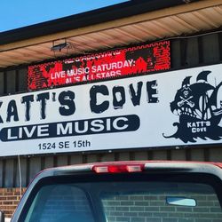 Katt's Cove - Signage
