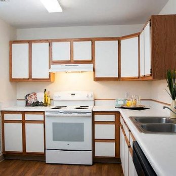 Idlewild Creek Apartments - Kitchen at Idlewild Creek Apartments - Apartments Near Me - Cornwall, New York Idlewild Creek Apartments - Kitchen at Idlewild Creek Apartments - Apartments Near Me - Cornwall, New York