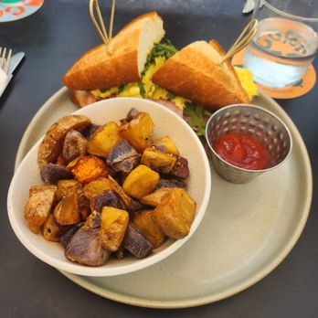 Acorn Cafe - Breakfast & Brunch Near Me - Healdsburg, California Acorn Cafe - Breakfast & Brunch Near Me - Healdsburg, California