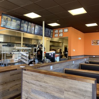 Jefferson Fry Co - Interior: Open kitchen, order area, and seating. Not crowded with customers yet - Fast Food Near Me - Storrs, Connecticut Jefferson Fry Co - Interior: Open kitchen, order area, and seating. Not crowded with customers yet - Fast Food Near Me - Storrs, Connecticut