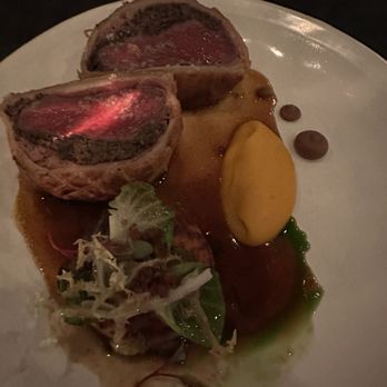 Bar George - Beef Wellington - British Near Me - Montreal, Quebec