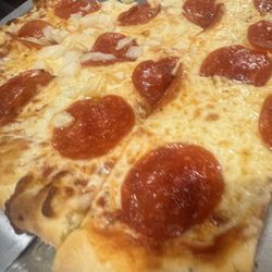 Riverbend Pizza & Steakhouse - Pepperoni pizza