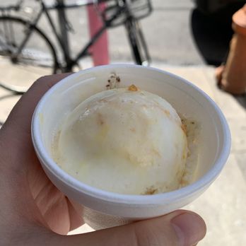 El Pueblo - Mango and cream - Ice Cream & Frozen Yogurt Near Me - Philadelphia, Pennsylvania El Pueblo - Mango and cream - Ice Cream & Frozen Yogurt Near Me - Philadelphia, Pennsylvania