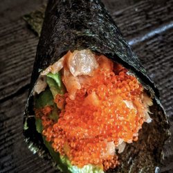 Sushi Island - Rose Handroll
