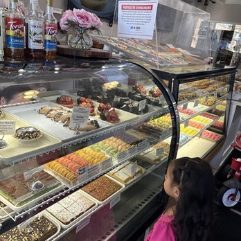 Delightful Pastries - Polish bakery - Bakeries Near Me - Chicago, Illinois