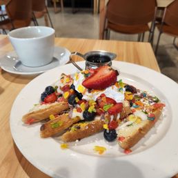 Fruity pebbles french toast Fruity pebbles french toast
