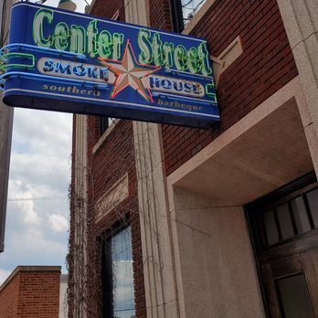Center Street Smoke House - the sign for the restaurant - Barbeque Near Me - Batavia, New York