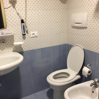 Hotel Casa Tra Noi Roma - Hotels Near Me - Rome, RM