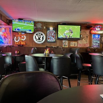 Piper Inn - Inside - Bars Near Me - Denver, Colorado