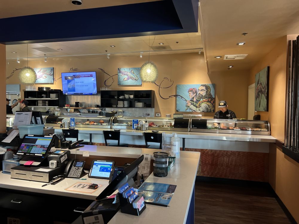 Mikuni Japanese Restaurant & Sushi Bar
