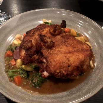 LASO - Half chicken.  Excellent as a dinner and even better as a midnight snack!  Crispy skin!  Juicy meat!  Yummy veggies and sauce. - Himalayan/Nepalese Near Me - American Canyon, California