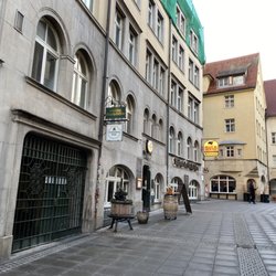 Weinstube Kachelofen