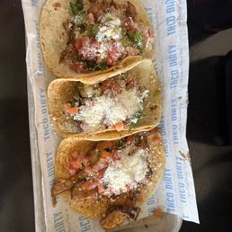 TRES TACO BODEGA PLATO