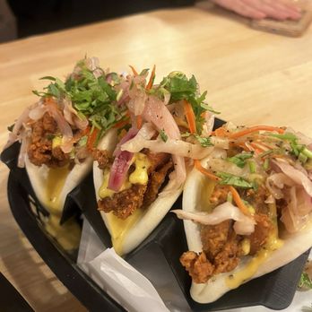 Aloha Mamacita - Fried Chicken Bao Set - Mexican Near Me - Honolulu, Hawaii