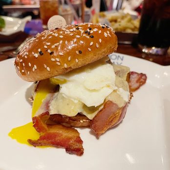 Gordon Ramsay Burger Las Vegas - Burgers Near Me - Las Vegas, Nevada Gordon Ramsay Burger Las Vegas - Burgers Near Me - Las Vegas, Nevada