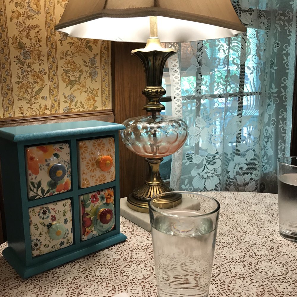 Mona's Lebanese Cafe - antiques - Lebanese Near Me - Sterling, Virginia