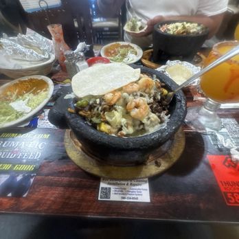 Hector's Y Amigos - Super molcajete with piña - Mexican Near Me - Woodward, Oklahoma Hector's Y Amigos - Super molcajete with piña - Mexican Near Me - Woodward, Oklahoma