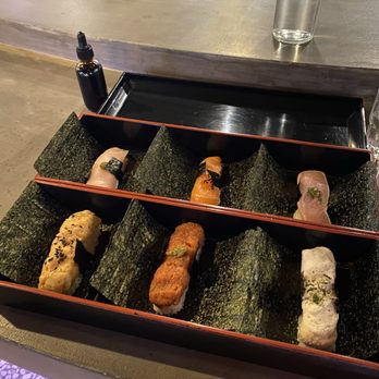 HRB Experience - 6 Rolls Combo - Sushi Bars Near Me - Los Angeles, California HRB Experience - 6 Rolls Combo - Sushi Bars Near Me - Los Angeles, California