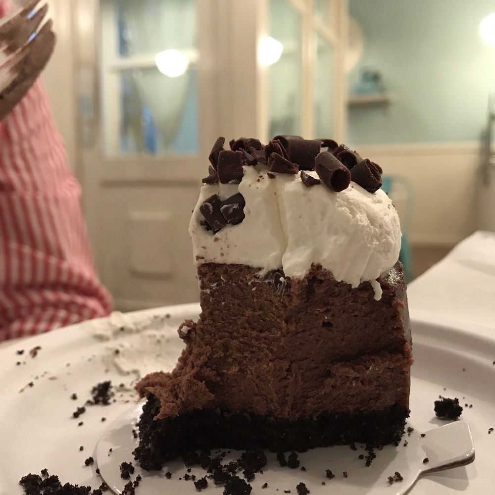 Magnolia Bakery - Chocolate cheesecake - Bakeries Near Me - Chicago, Illinois Magnolia Bakery - Chocolate cheesecake - Bakeries Near Me - Chicago, Illinois