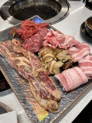 SEOUL KOREAN BBQ AND HOT POT - Updated November 2024 - 825 Baltimore
