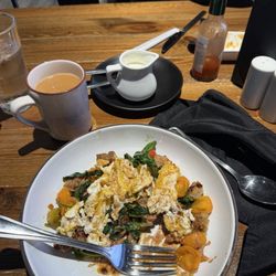 The Wild Harvest Kitchen - Burrito breakfast bowl