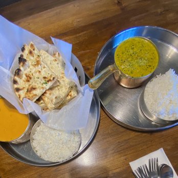 Southern Spice - Garlic Naan, Saag curry (GF), Malai Kofta - Indian Near Me - Irvine, California Southern Spice - Garlic Naan, Saag curry (GF), Malai Kofta - Indian Near Me - Irvine, California
