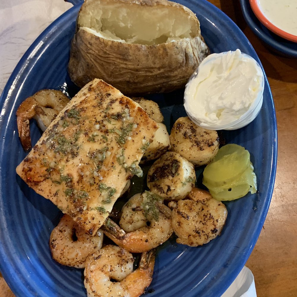 Gilligan's Seafood Restaurant - Summerville - Salmon, scallops, and Shrimp - Seafood Near Me - Ladson, South Carolina Gilligan's Seafood Restaurant - Summerville - Salmon, scallops, and Shrimp - Seafood Near Me - Ladson, South Carolina