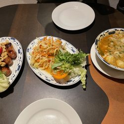 Esarn Kheaw - Thai sausages, papaya salad, Tom Kha soup
